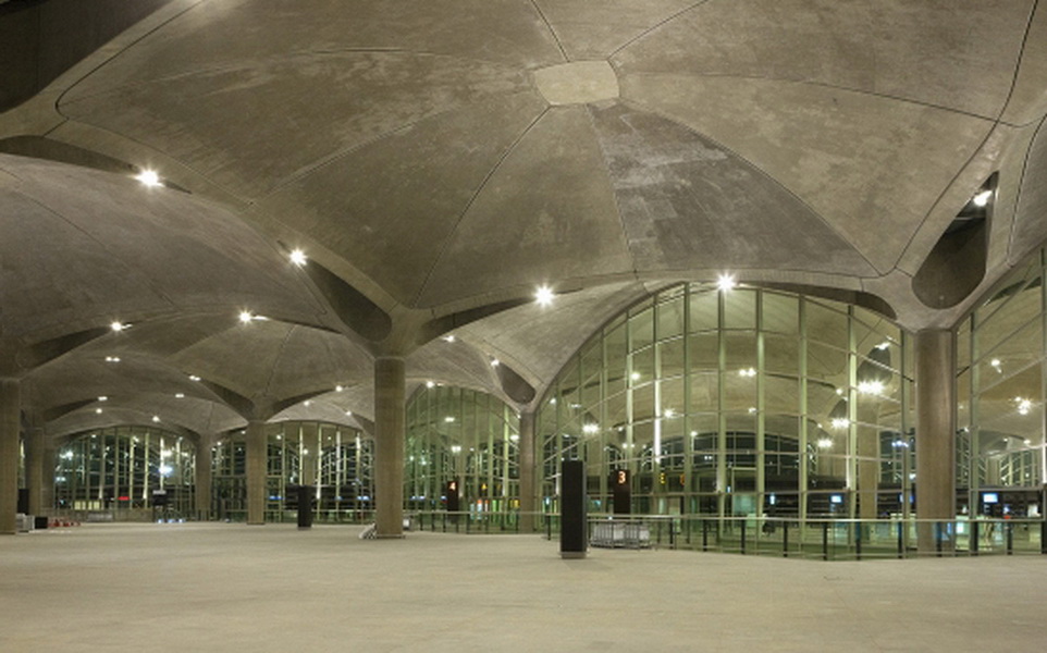Amman International Airport, Queen Alia - 
Prefabrication using high performance concrete
